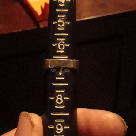 Ladies Gold tone CZ diamond ring - Picture 3 of 3